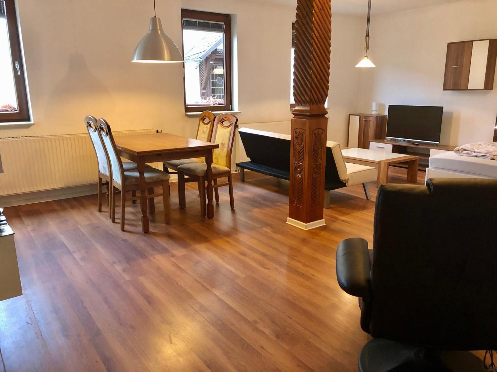 Ferienwohnung Familie Troeger Floh Екстер'єр фото